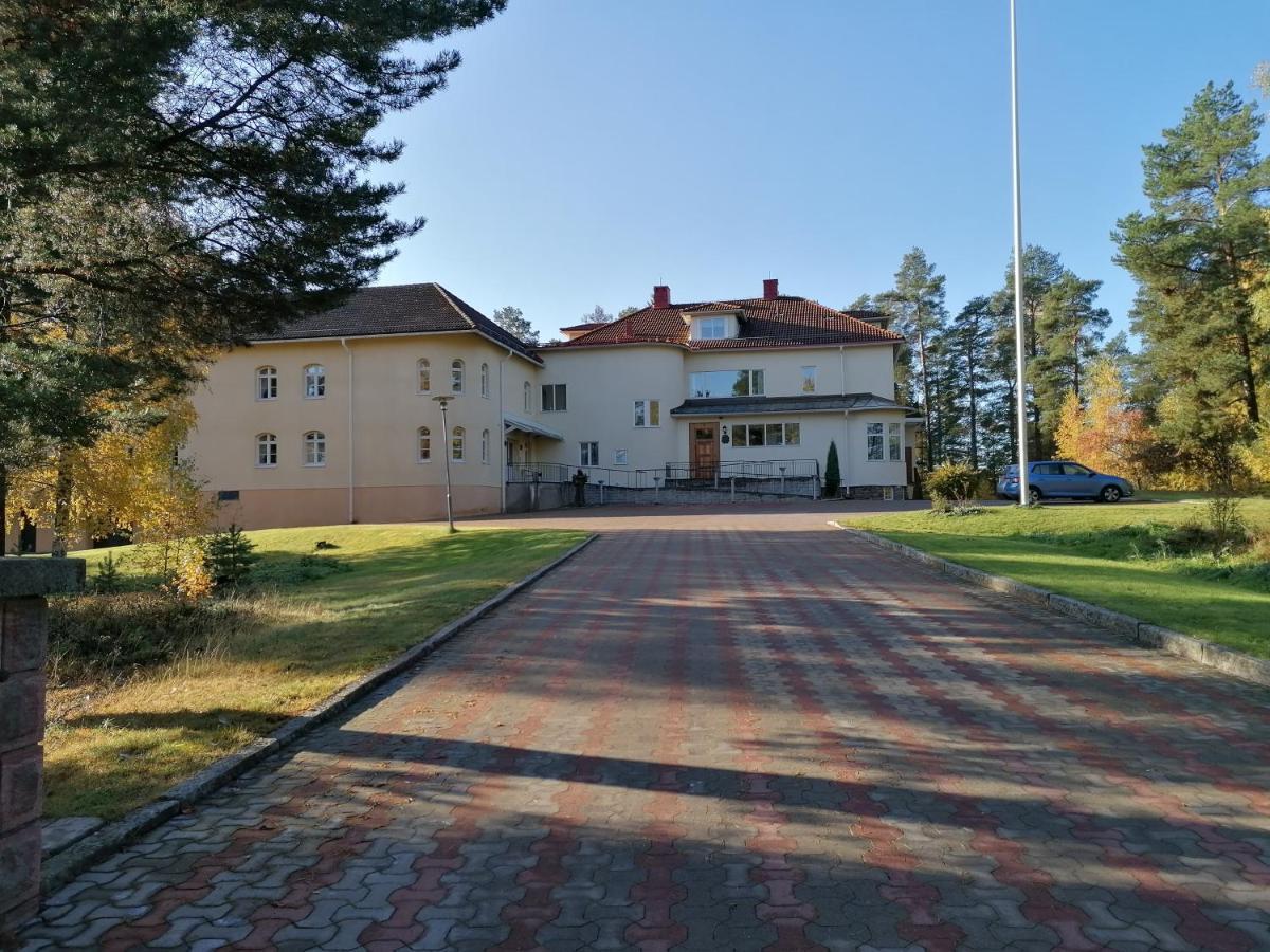 Bed and Breakfast Birgittagarden - Gaesthem - Birgittasystrarna Фалун Екстер'єр фото