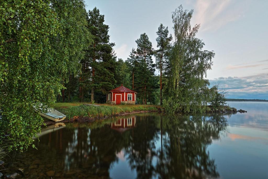 Bed and Breakfast Birgittagarden - Gaesthem - Birgittasystrarna Фалун Екстер'єр фото